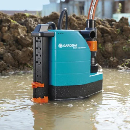 Дренажна помпа за мръсна вода 13000 аквасензор  GARDENA