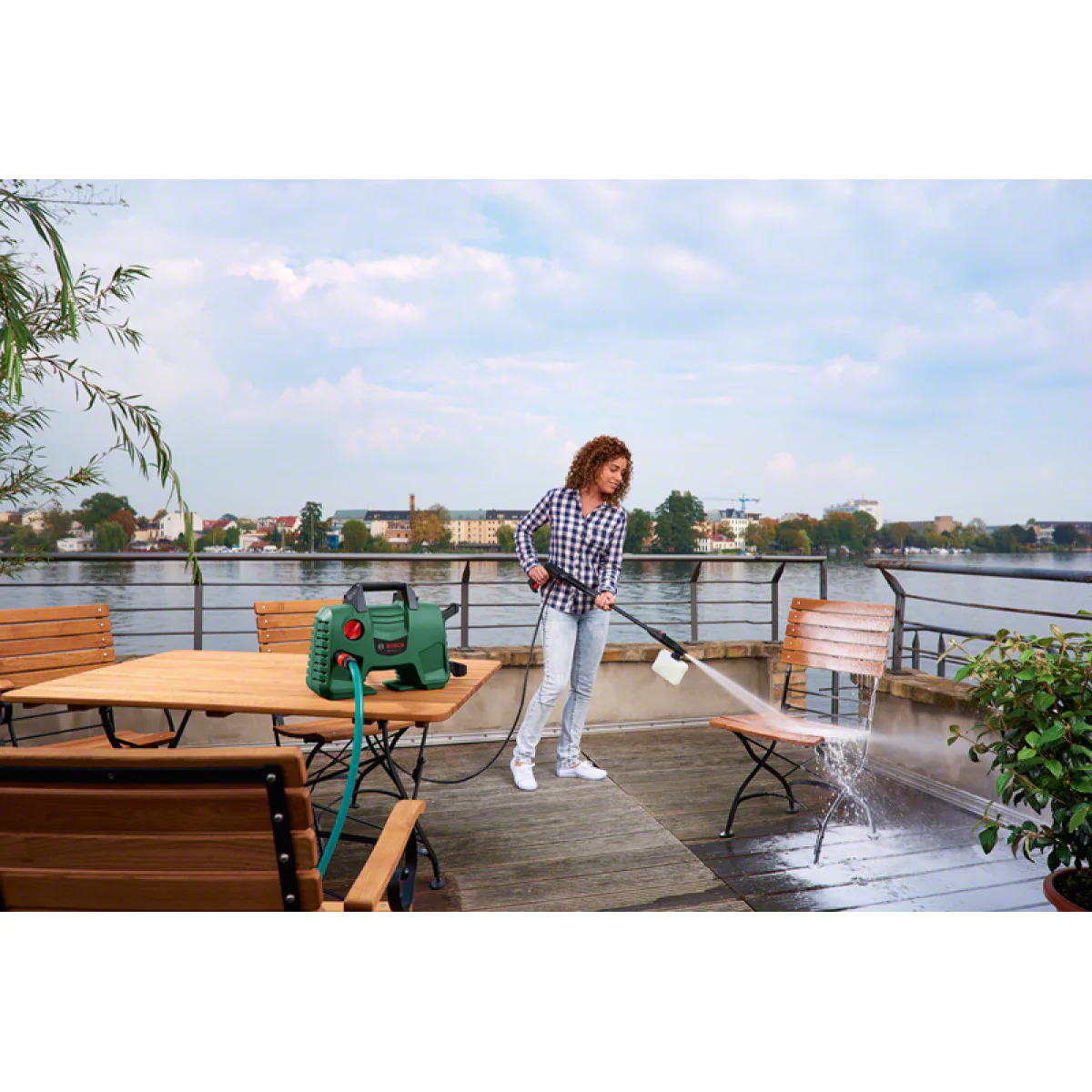 Водоструйка Bosch EasyAquatak 110 - 1300 W, 110 bar, 330 л/ч 06008A7F00