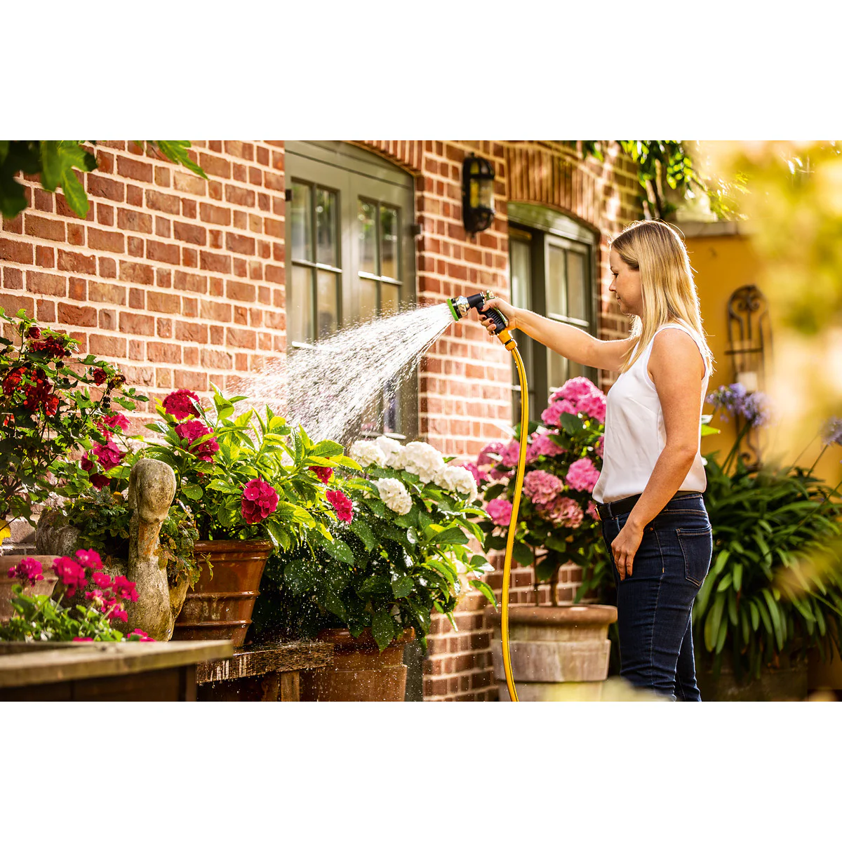 Акумулаторни помпи за дъждовна вода Bosch GardenPump 18 06008C4200