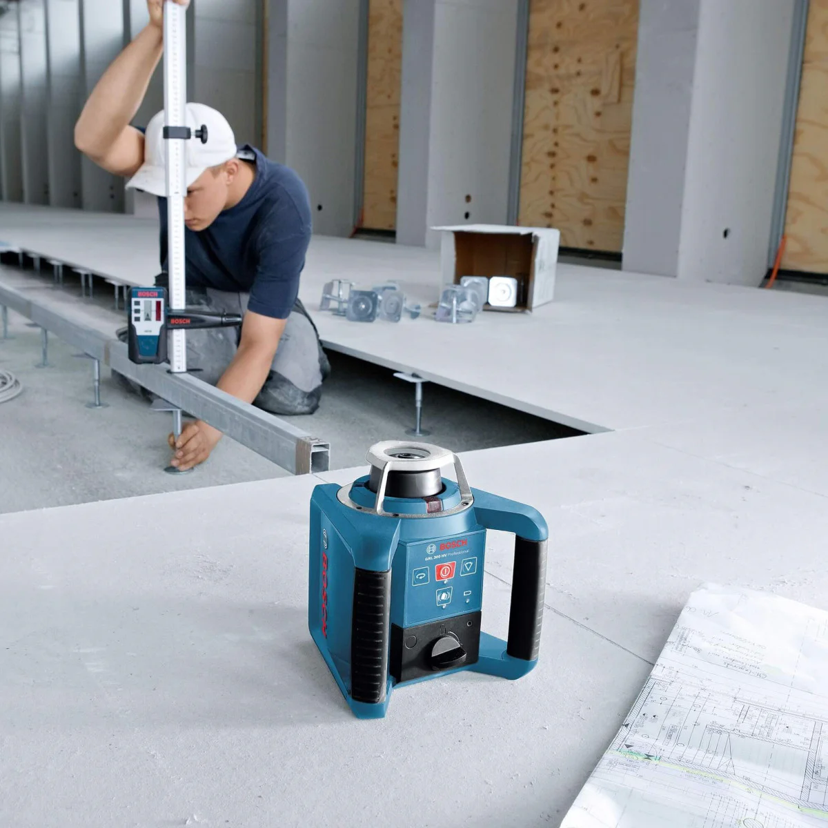 Лазерен ротационен нивелир Bosch GRL 300 HVG в комплект с LR 1,RC 1 и WM 4 0601061701