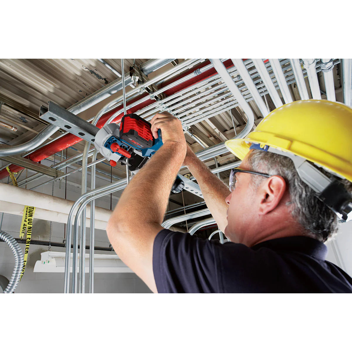 Акумулаторен лентов трион  GCB 18V-63 ,   Bosch 06012A0400
