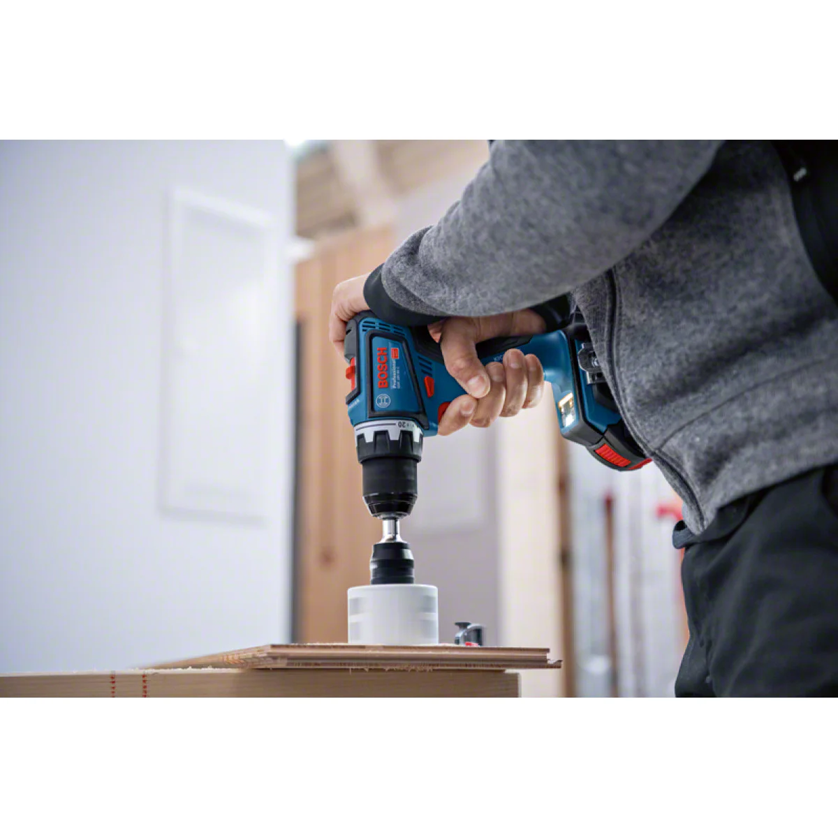 Акумулаторен винтоверт Bosch GSR 18V-90 C - 64 Nm, без батерия и зарядно в L-BOXX 136 06019K6002 Акумулаторен винтоверт Bosch GSR 18V-90 C - 64 Nm, без батерия и зарядно в L-BOXX 136 06019K6002