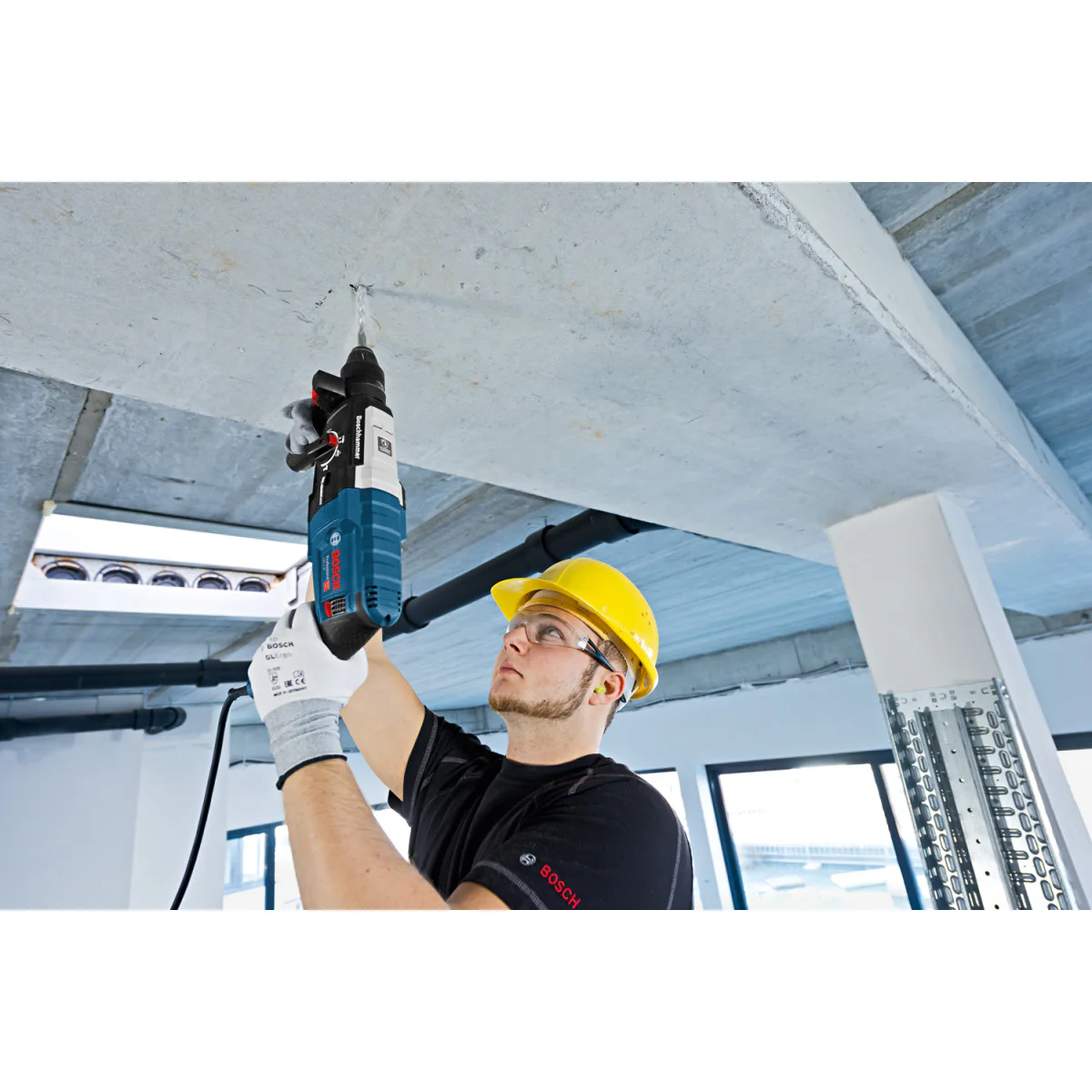 Перфоратор Bosch GBH 2-28 Куфар 0611267500 Перфоратор Bosch GBH 2-28 Куфар 0611267500