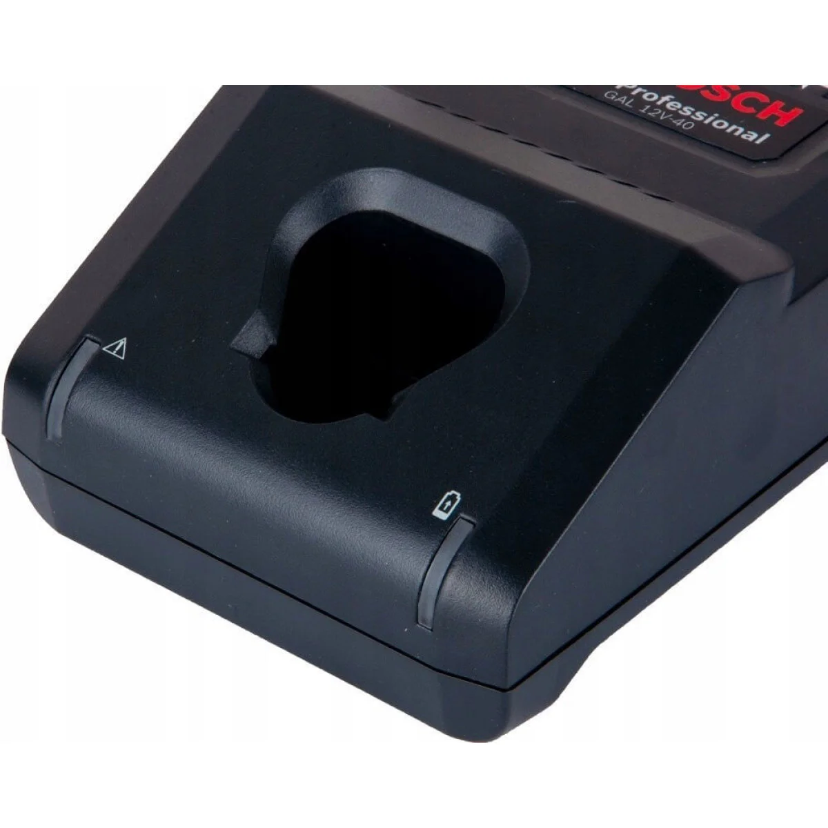 Зарядно устройство GAL 12V-40 1600A019R3 Зарядно устройство GAL 12V-40 1600A019R3