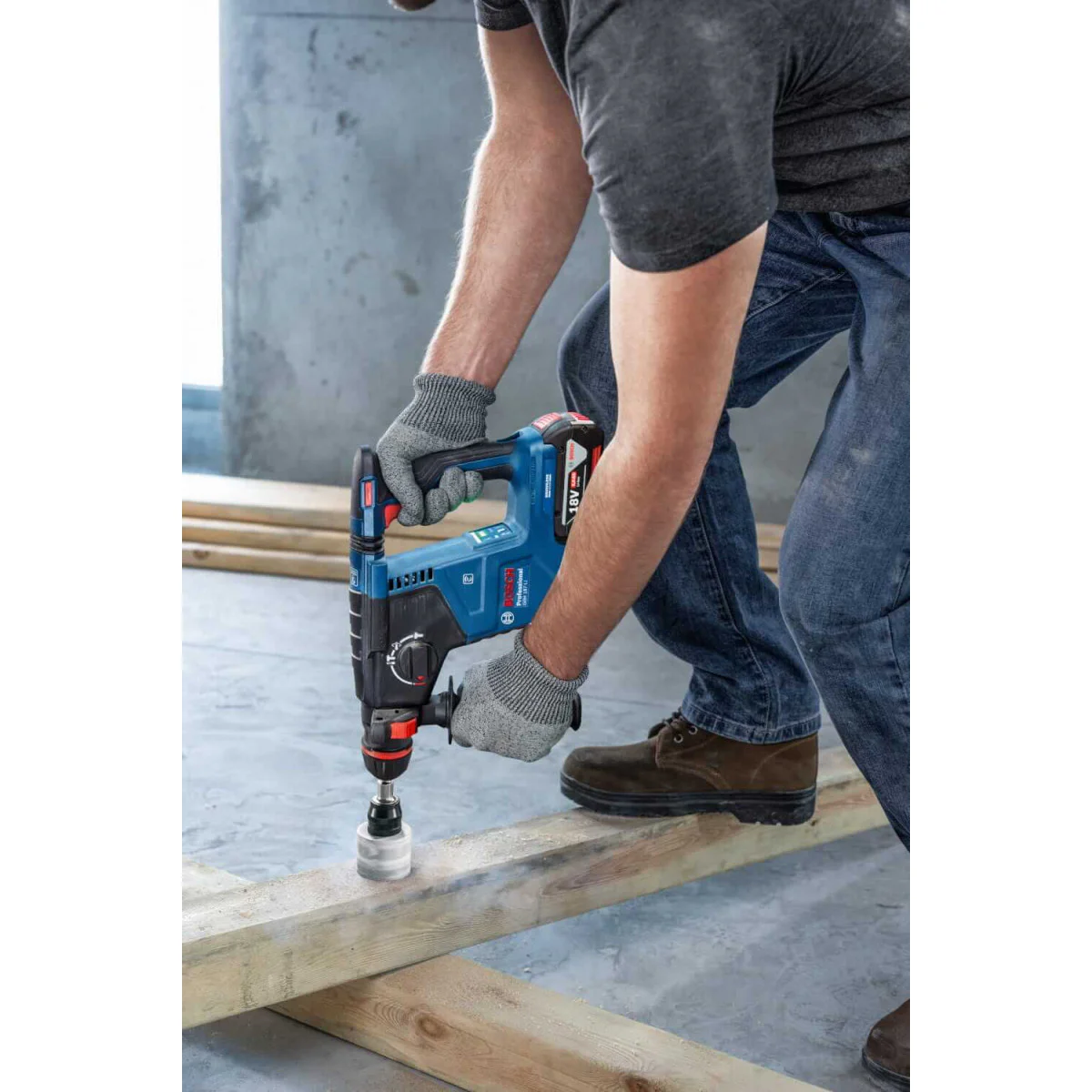 Акумулаторен перфоратор Bosch GBH 187-LI 2,4 J 2x 5,0Ah батерии, куфар 0611923021 Акумулаторен перфоратор Bosch GBH 187-LI 2,4 J 2x 5,0Ah батерии, куфар 0611923021