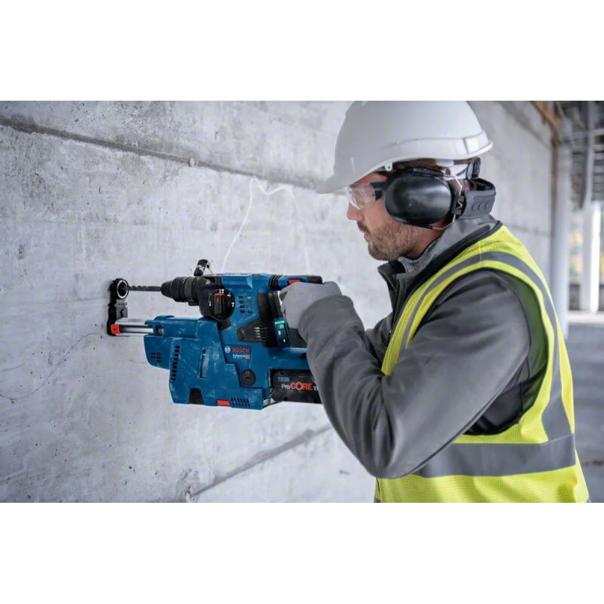 Акумулаторен перфоратор Bosch GBH 18V-28 C - 3.3 J, без батерия 0611920000 Акумулаторен перфоратор Bosch GBH 18V-28 C - 3.3 J, без батерия 0611920000
