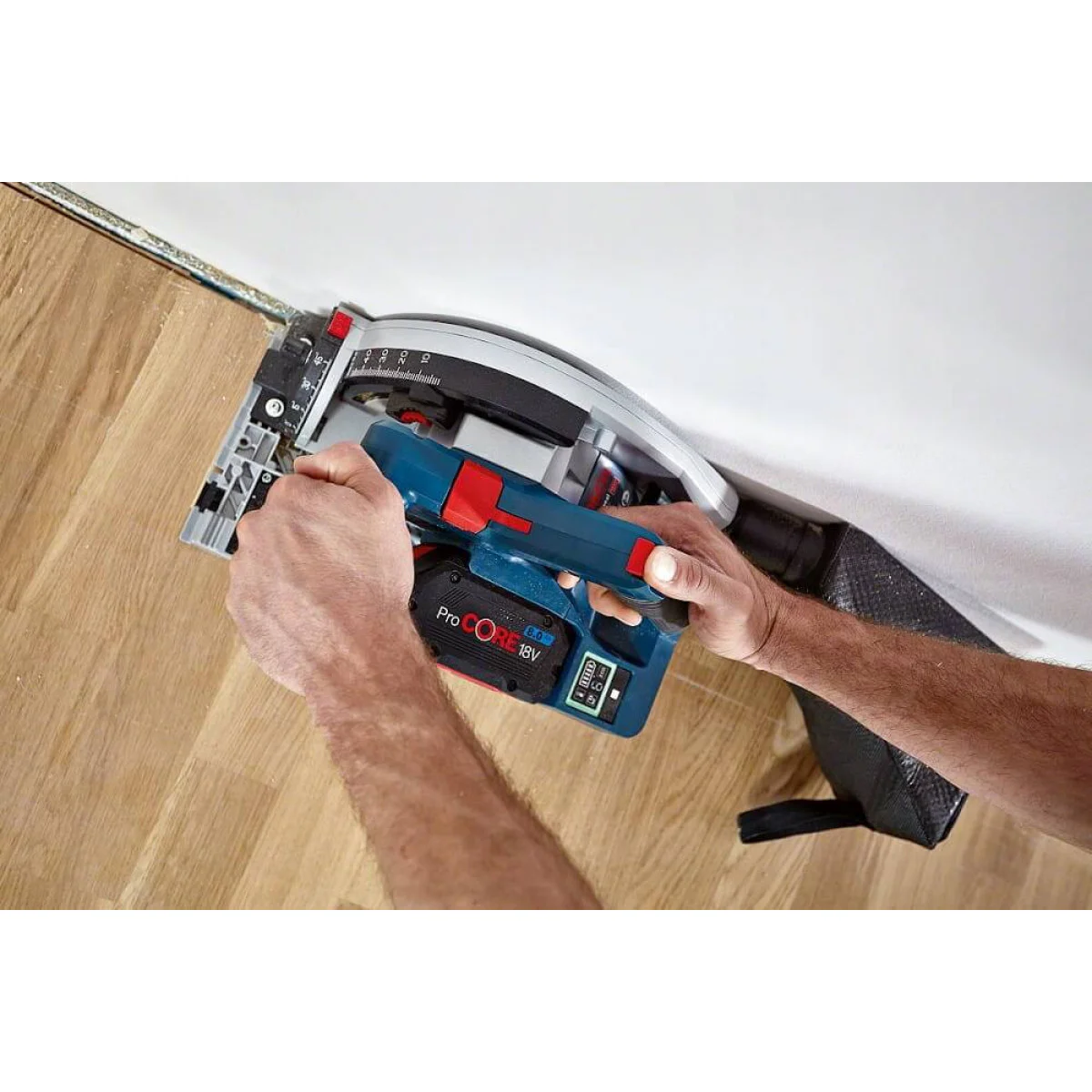 Акумулаторен ръчен циркуляр BITURBO Bosch GKT 18V-52 GC - Соло 06016B4000 Акумулаторен ръчен циркуляр BITURBO Bosch GKT 18V-52 GC - Соло 06016B4000