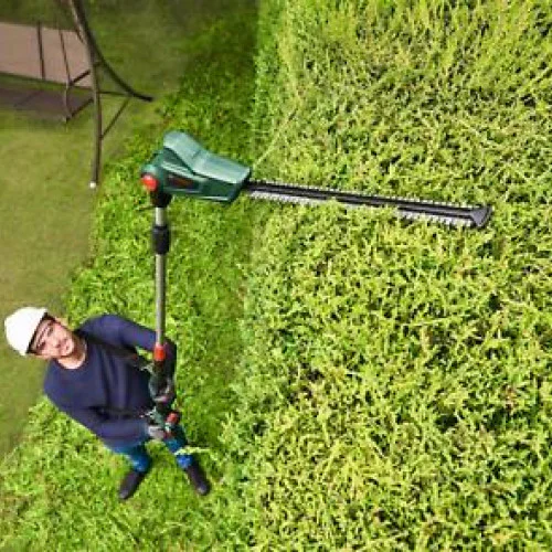 Акумулаторен разтегателен храсторез Bosch UniversalHedgePole 18  Акумулаторен разтегателен храсторез Bosch UniversalHedgePole 18