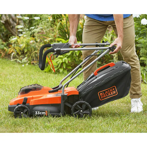 Акумулаторна косачка Black & Decker BCMW3336L2