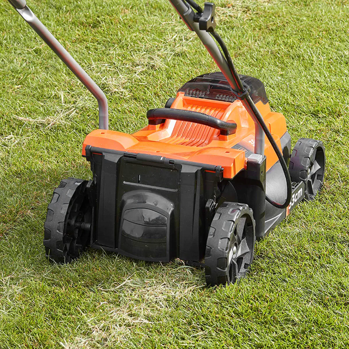 Акумулаторна косачка Black & Decker BCMW3336L2 BCMW3336L2
