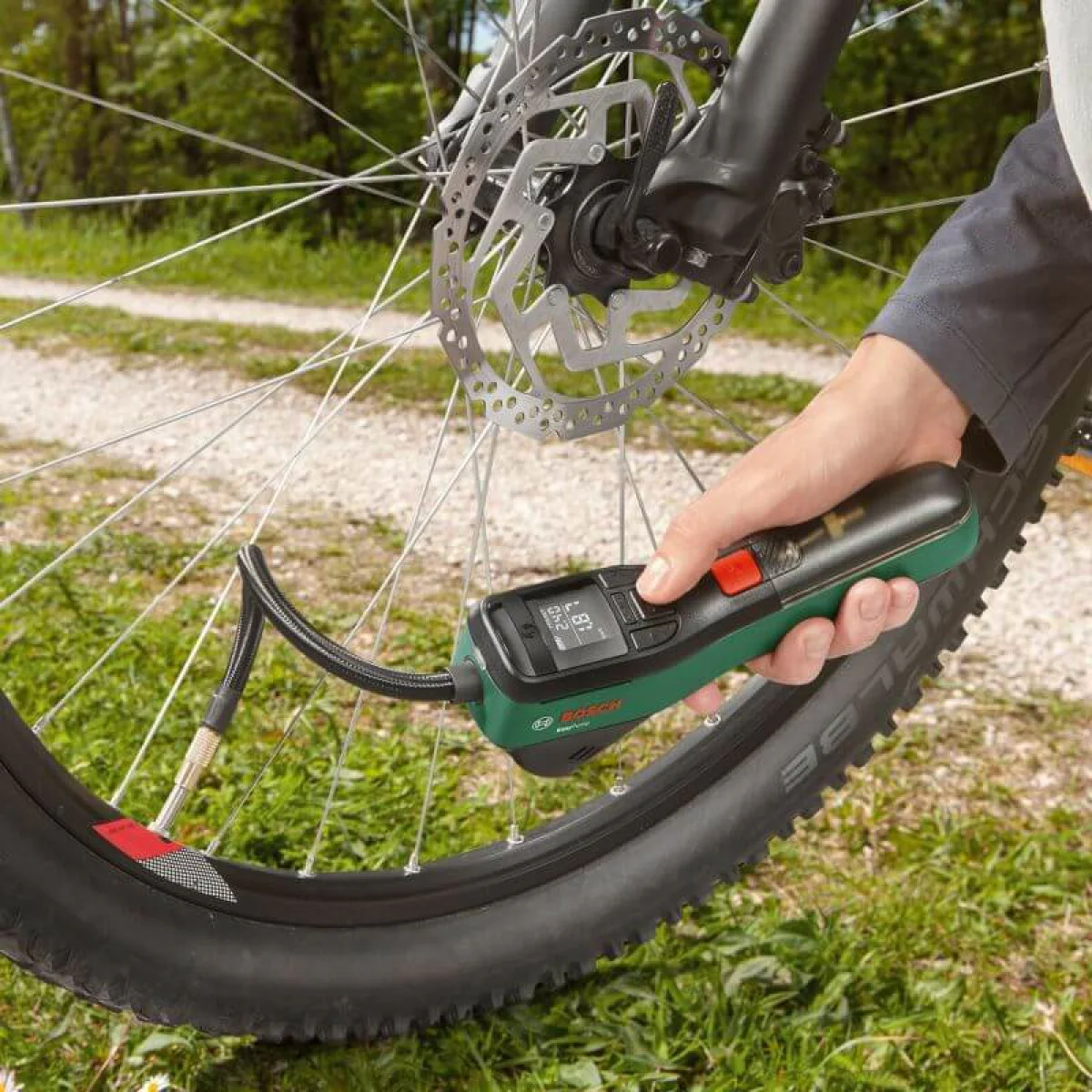 Акумулаторна въздушна помпа, Bosch EasyPump 0603947000 Акумулаторна въздушна помпа, Bosch EasyPump 0603947000