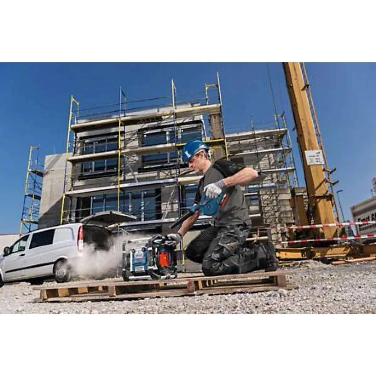 Акумулаторна въздуходувка Bosch GBL 18V-120 без батерия 06019F5100 Акумулаторна въздуходувка Bosch GBL 18V-120 без батерия 06019F5100