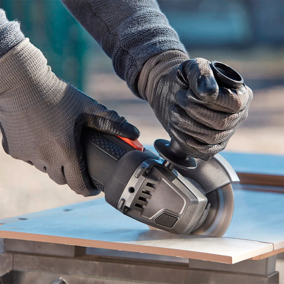 Ъглошлайф Black&Decker BEG220 BEG220