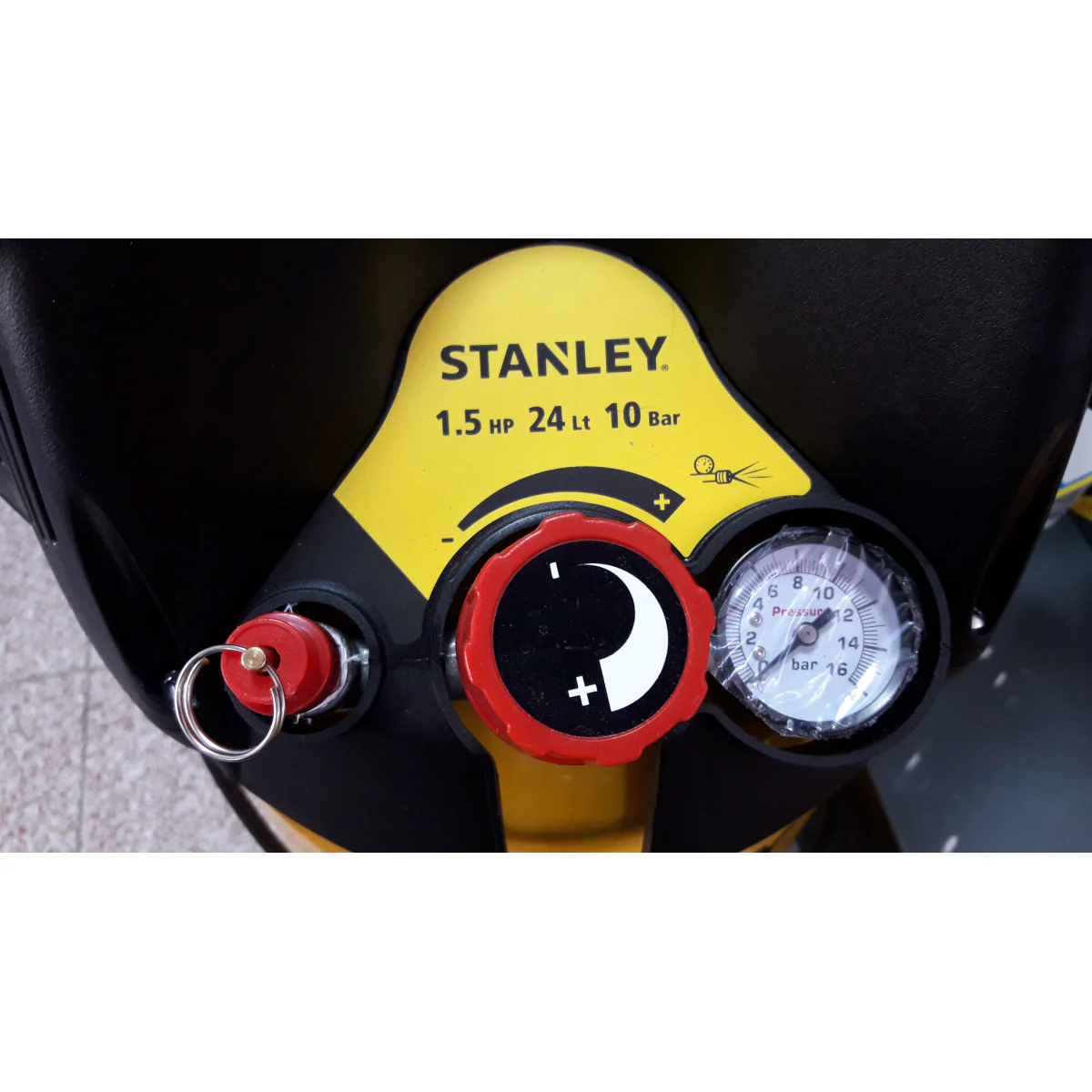 Безмаслен компресор Stanley - 24л D200/10/24V D200