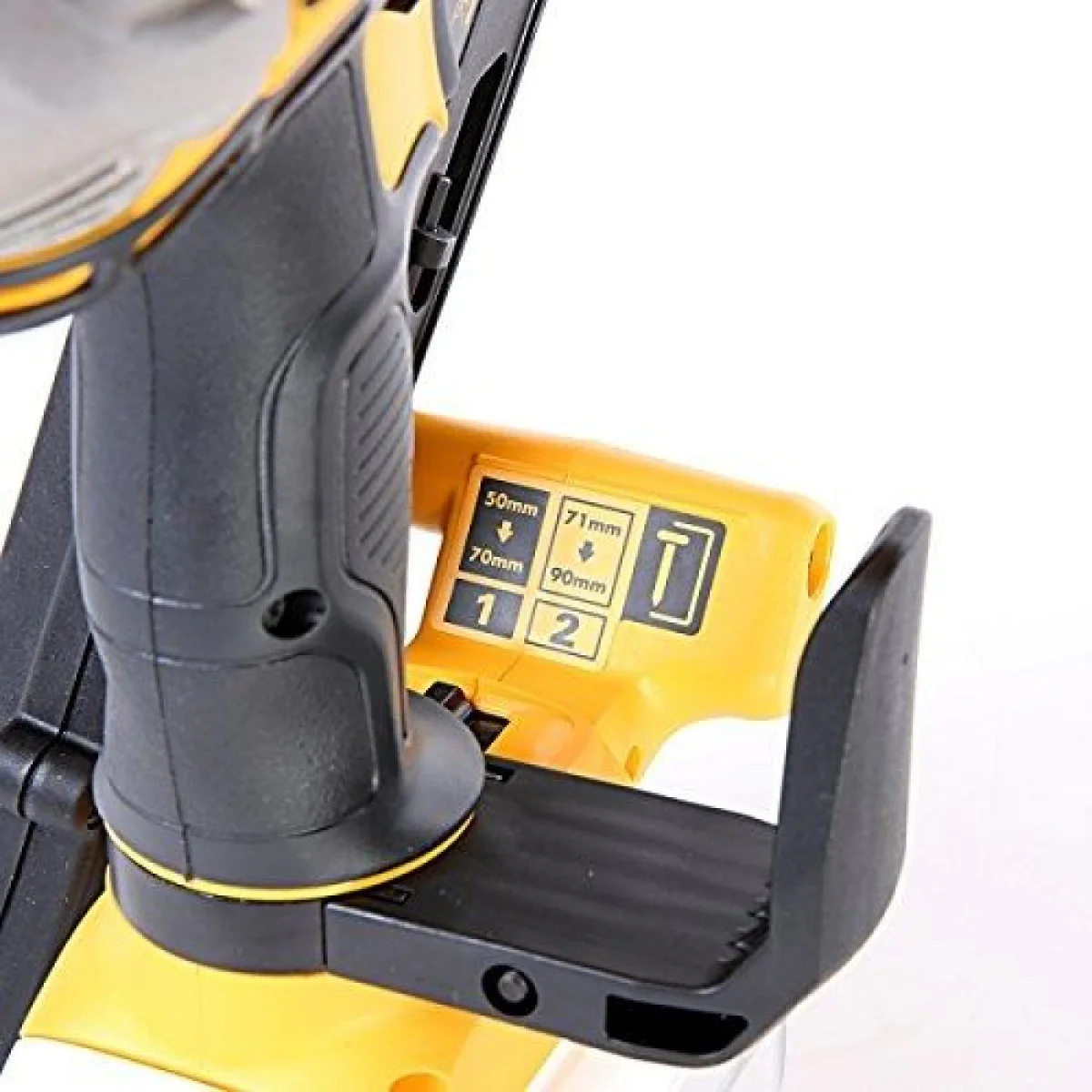 Акумулаторен безчетков такер DeWALT DCN692N без батерия DCN692N Акумулаторен безчетков такер DeWALT DCN692N без батерия DCN692N
