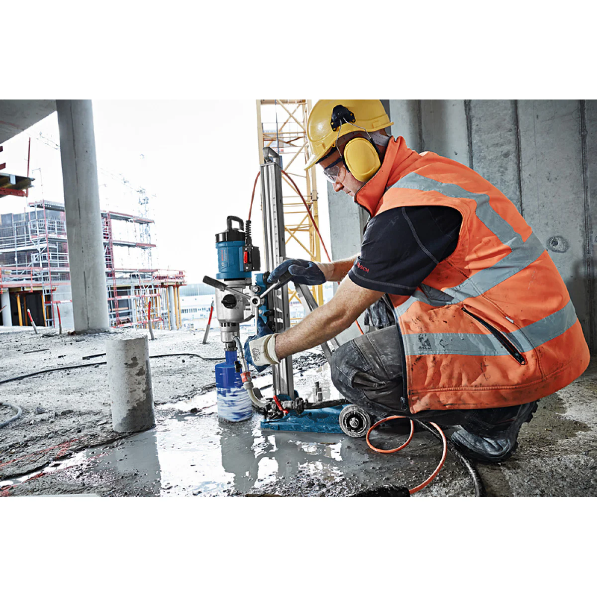 Диамантено-пробивна машина Bosch GDB 350 WE 0601189900
