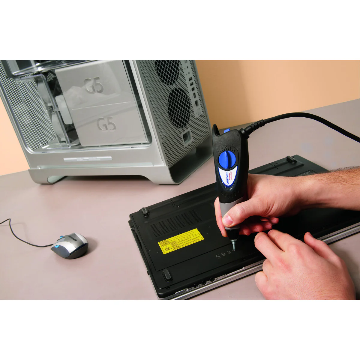 DREMEL® Engraver - инструмент за гравиране F0130290JM DREMEL® Engraver - инструмент за гравиране F0130290JM