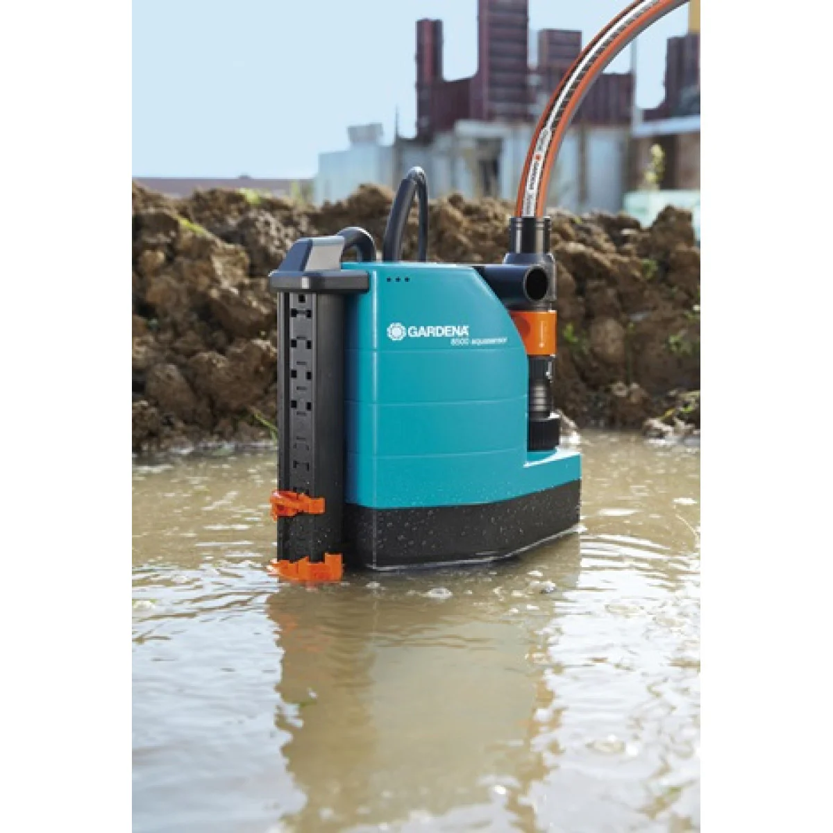 Дренажна помпа за мръсна  вода 8500 аквасензор  GARDENA 01797-20