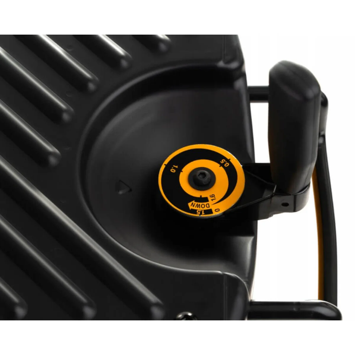 Настолен щрайхмус Dewalt DW733 DW733