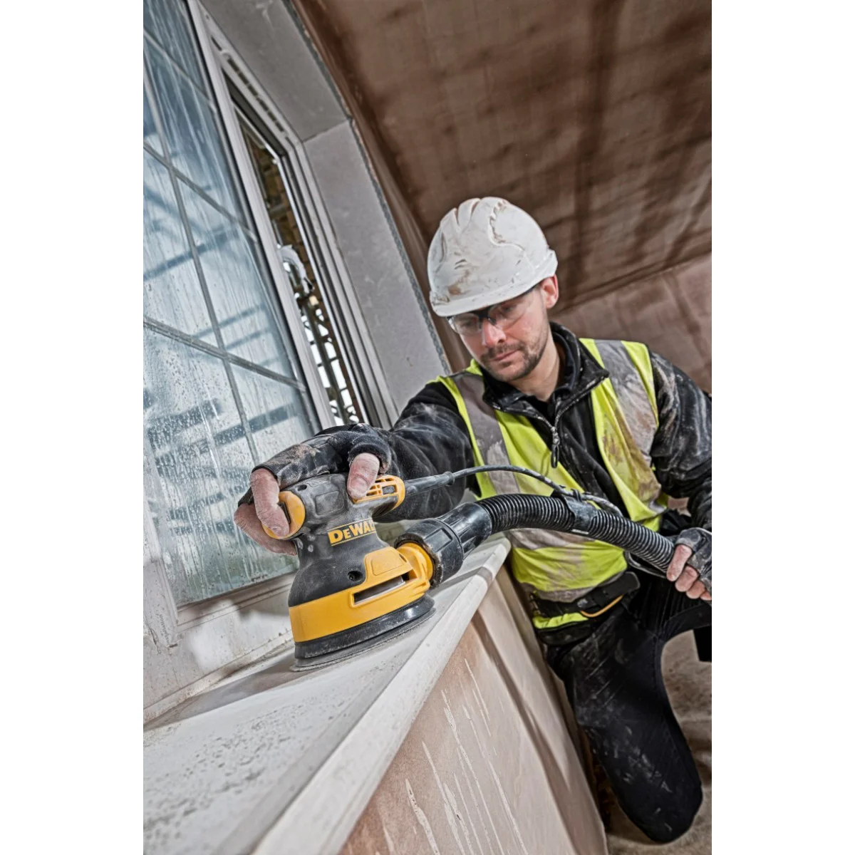 Ексцентършлайф DeWALT DWE6423, ф125мм, 280W DWE6423