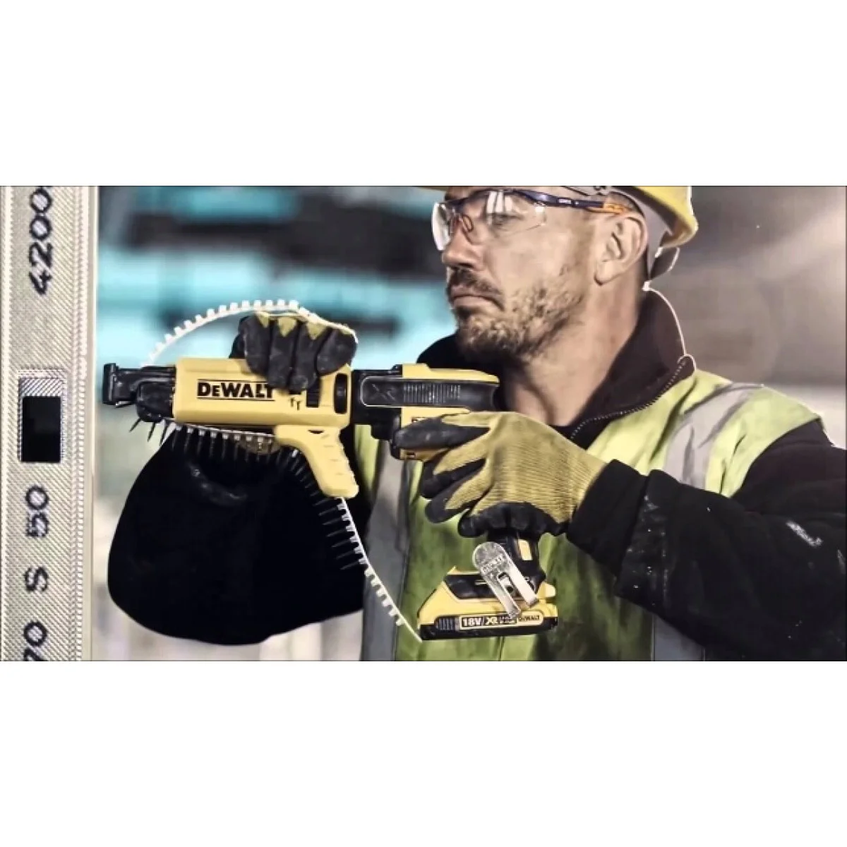 Винт на лента за гипскартон ситна резба 3,5x25мм - 1000бр Dewalt DWF4000250