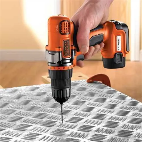 Акумулаторна бормашина Винтоверт Black&Decker EGBL108 10.8 V 1.5 Ач Li-Ion - 24 Nm