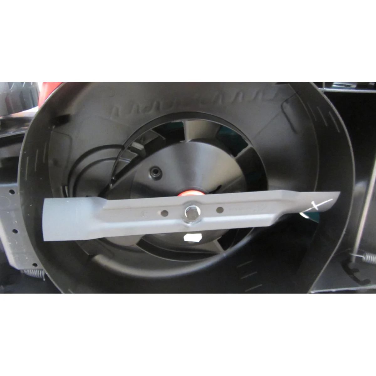 Електрическа косачка BOSCH ARM 32, до 200кв.м, 1200W 0600885B03