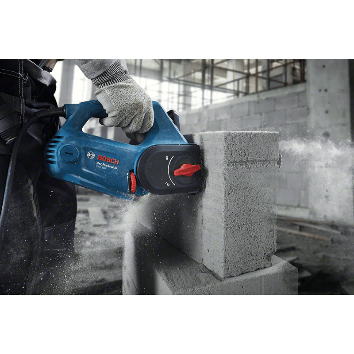 Електрически трион за газобетонни (AAC) блокове Bosch GAC 250 06012B6020 Електрически трион за газобетонни (AAC) блокове Bosch GAC 250 06012B6020