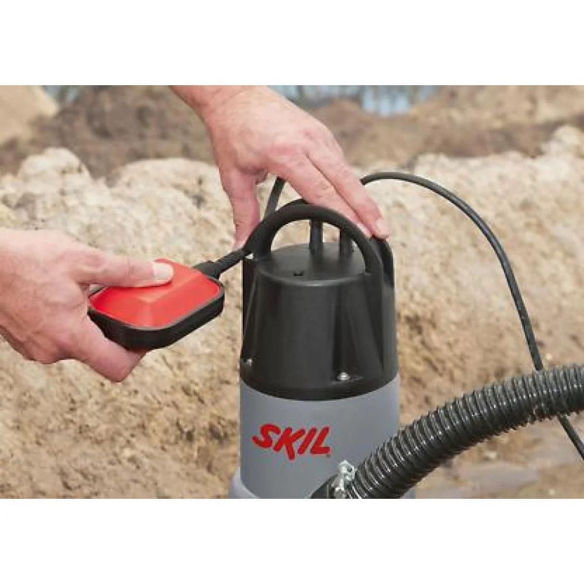 Потопяема помпа Skil 0810AA F0150810AA