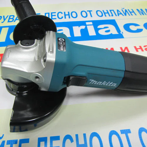 Ъглошлайф Makita GA5030R, 720W, 125мм, 11000об.  Ъглошлайф Makita GA5030R, 720W, 125мм, 11000об.