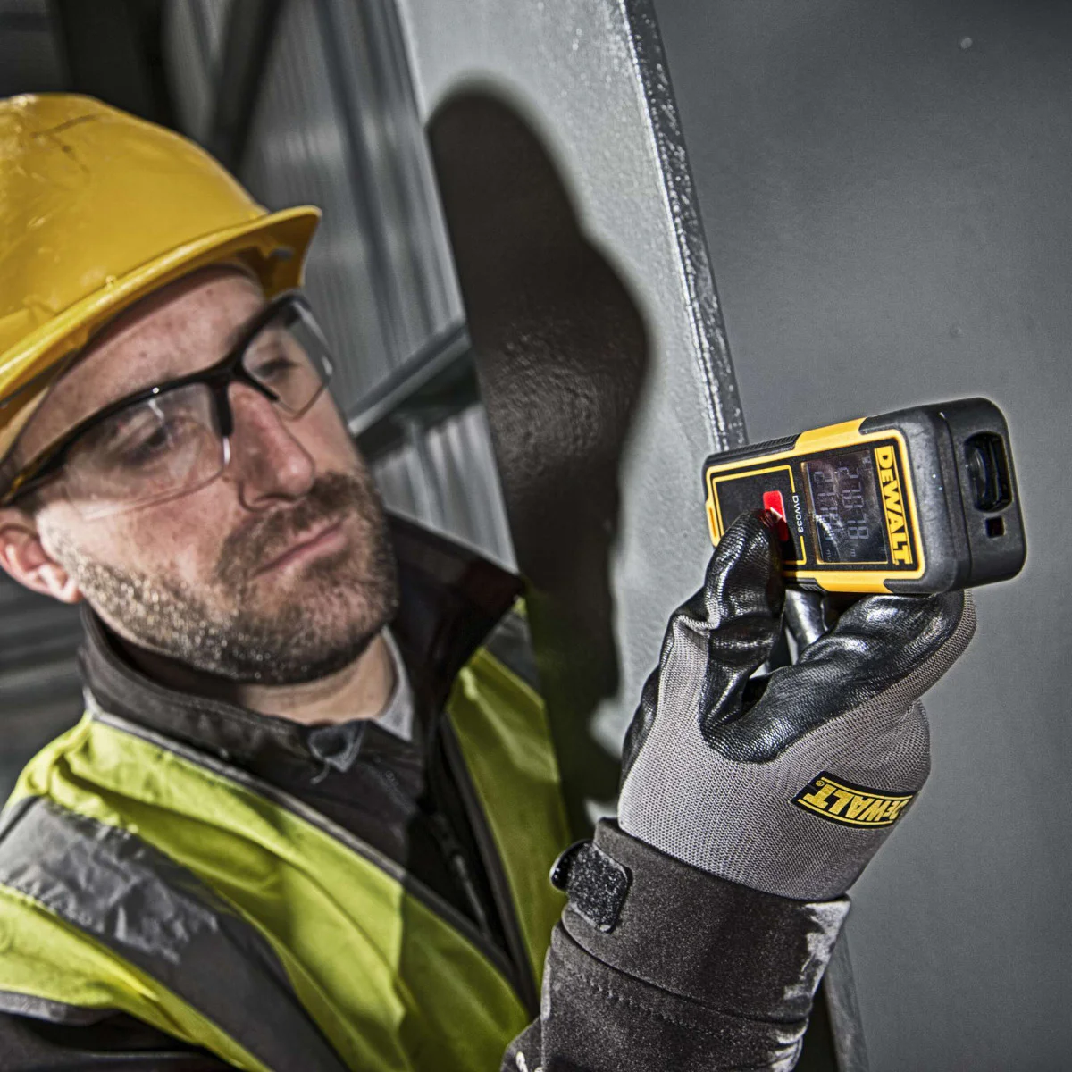 Лазерна ролетка Dewalt DW033,  0.15-30м, +/-1.5мм, DW033-XJ DW033