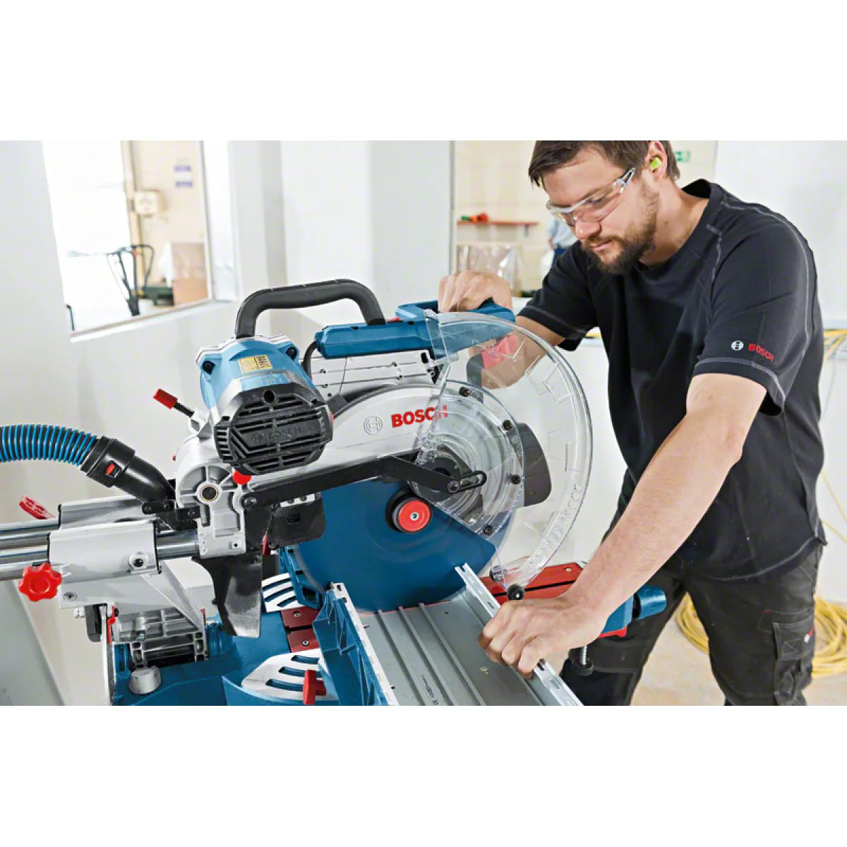Настолен циркуляр за дърво Bosch GCM 12 SDE 0601B23100