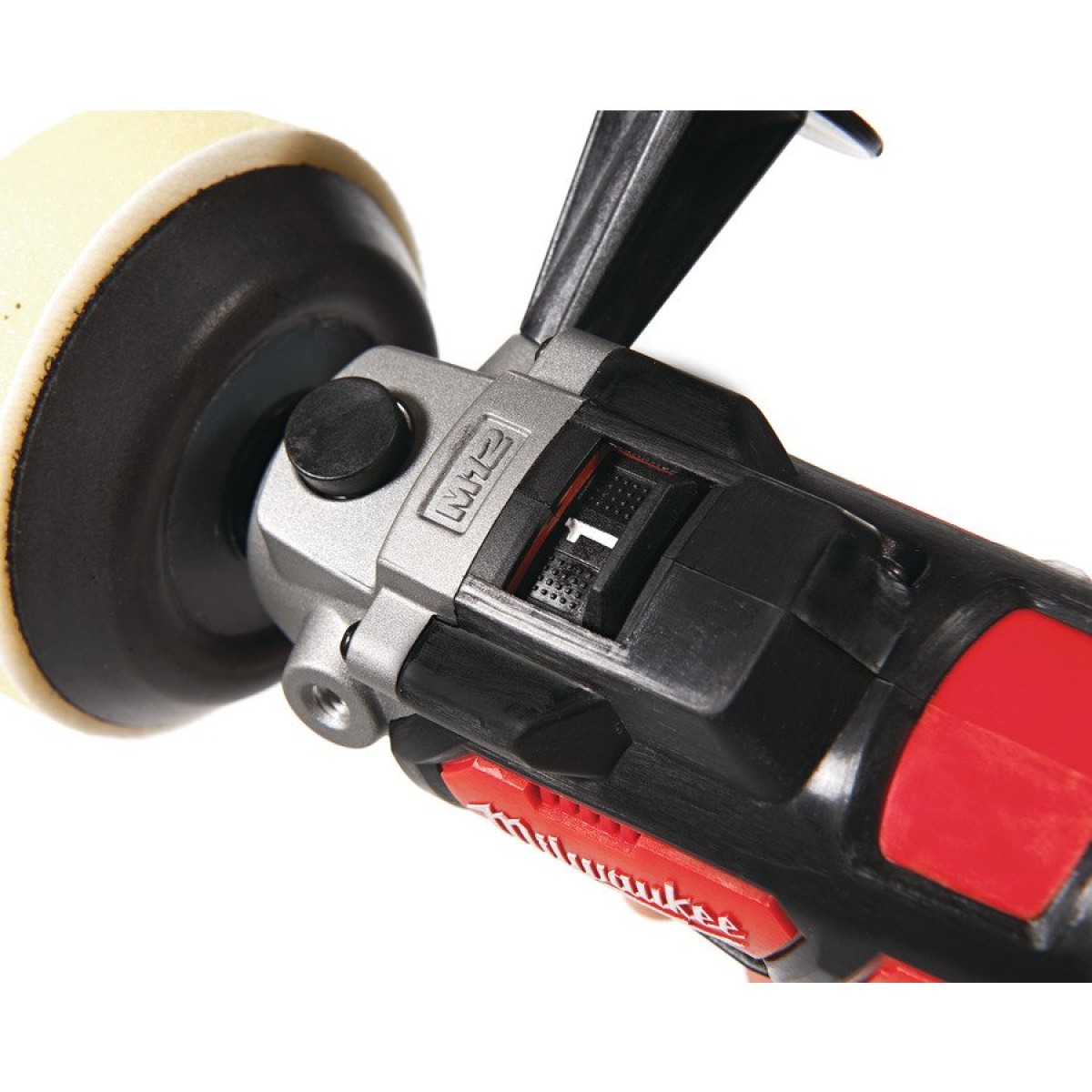 Акумулаторна полирмашина Milwaukee M12 BPS-421X