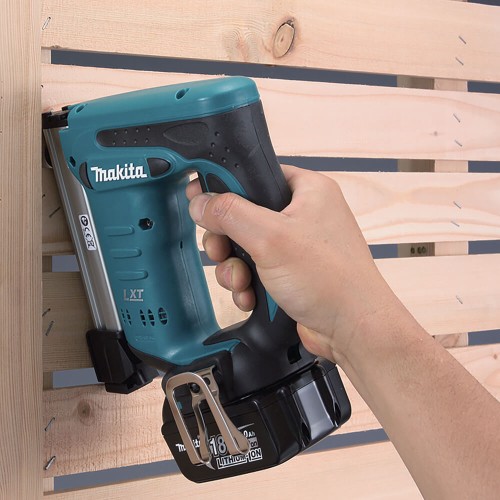 Акумулаторен такер Makita LXTDST221Z, 18 V, 10 mm, 10 - 22 mm, без зарядно и батерия