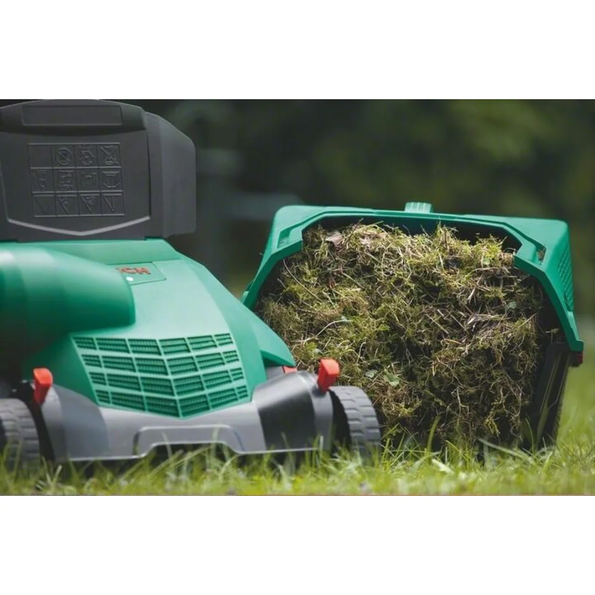 Вертикулатор Bosch UniversalVerticut 1100 060088A101 Вертикулатор Bosch UniversalVerticut 1100 060088A101