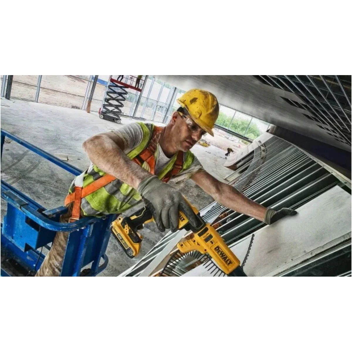 Винт на лента за гипскартон ситна резба 3,5x25мм - 1000бр Dewalt DWF4000250