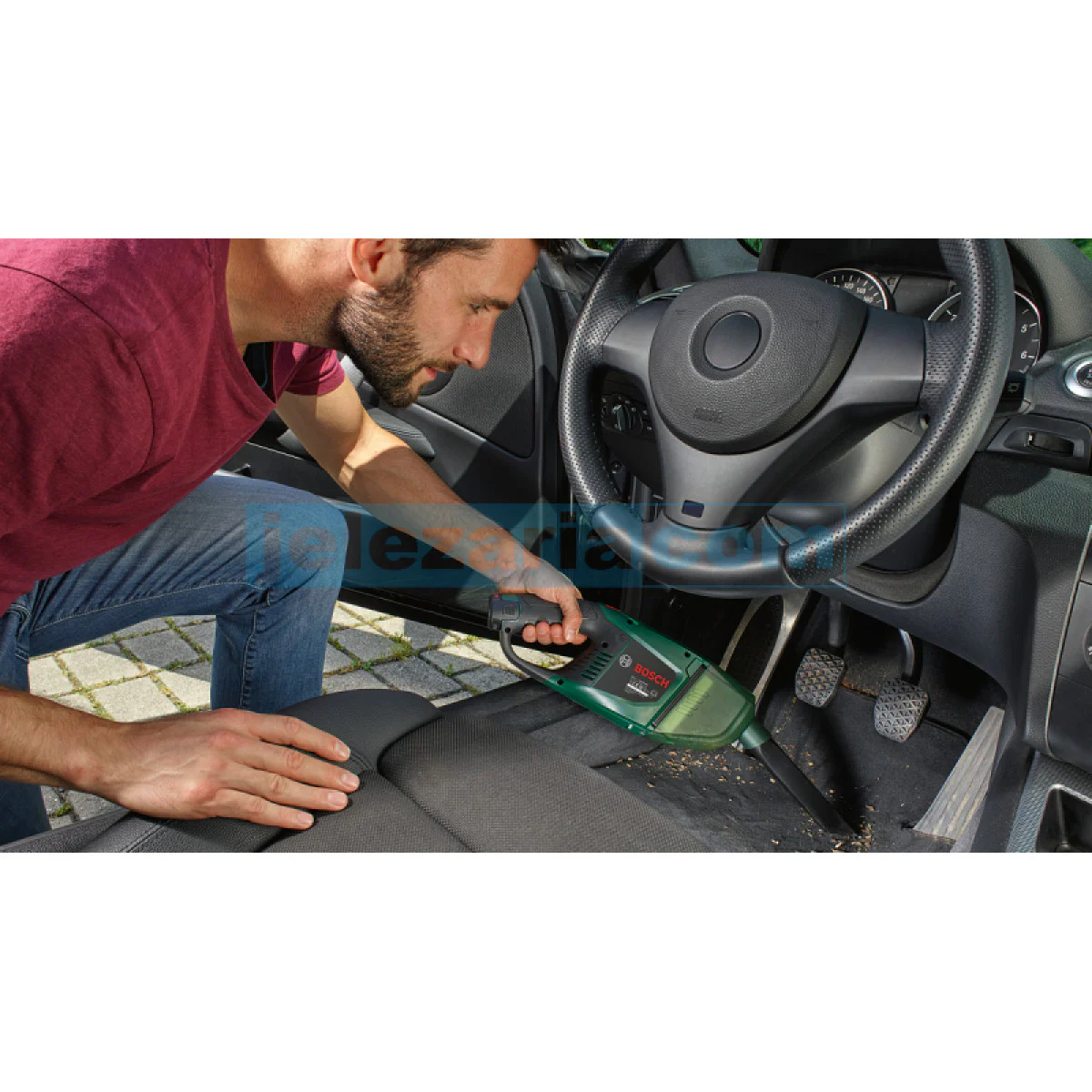 Акумулаторна прахосмукачка Bosch EasyVac 12 - 12V 2.5Ah 06033D0001 Акумулаторна прахосмукачка Bosch EasyVac 12 - 12V 2.5Ah 06033D0001