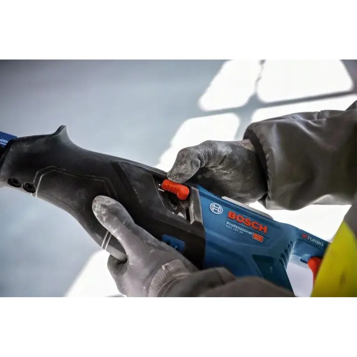 Акумулаторен саблен трион Bosch GSA 185-LI без батерия 06016C0020 Акумулаторен саблен трион Bosch GSA 185-LI без батерия 06016C0020