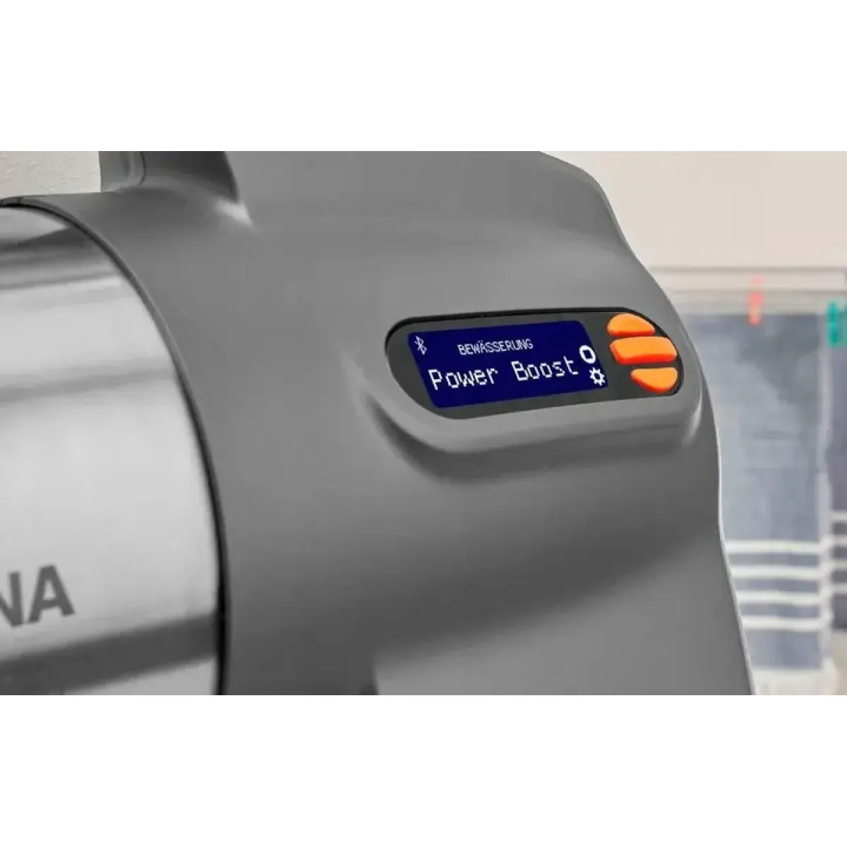 Хидрофорна помпа Gardena  SilentComfort 6300 с цилиндричен съд 8 м, 6.3 м3/ч, 25 л, 49 м, 1 09068-20