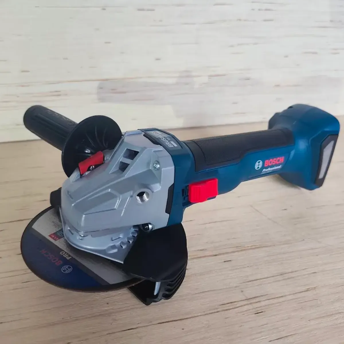 Акумулаторен ъглошлайф Bosch GWS 18V-8, без батерия и зарядно 06019N9000
