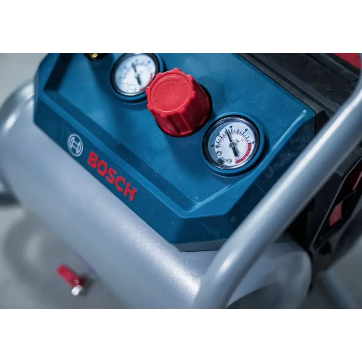 Акумулаторен компресор Bosch GKO18V-51, 0601492000