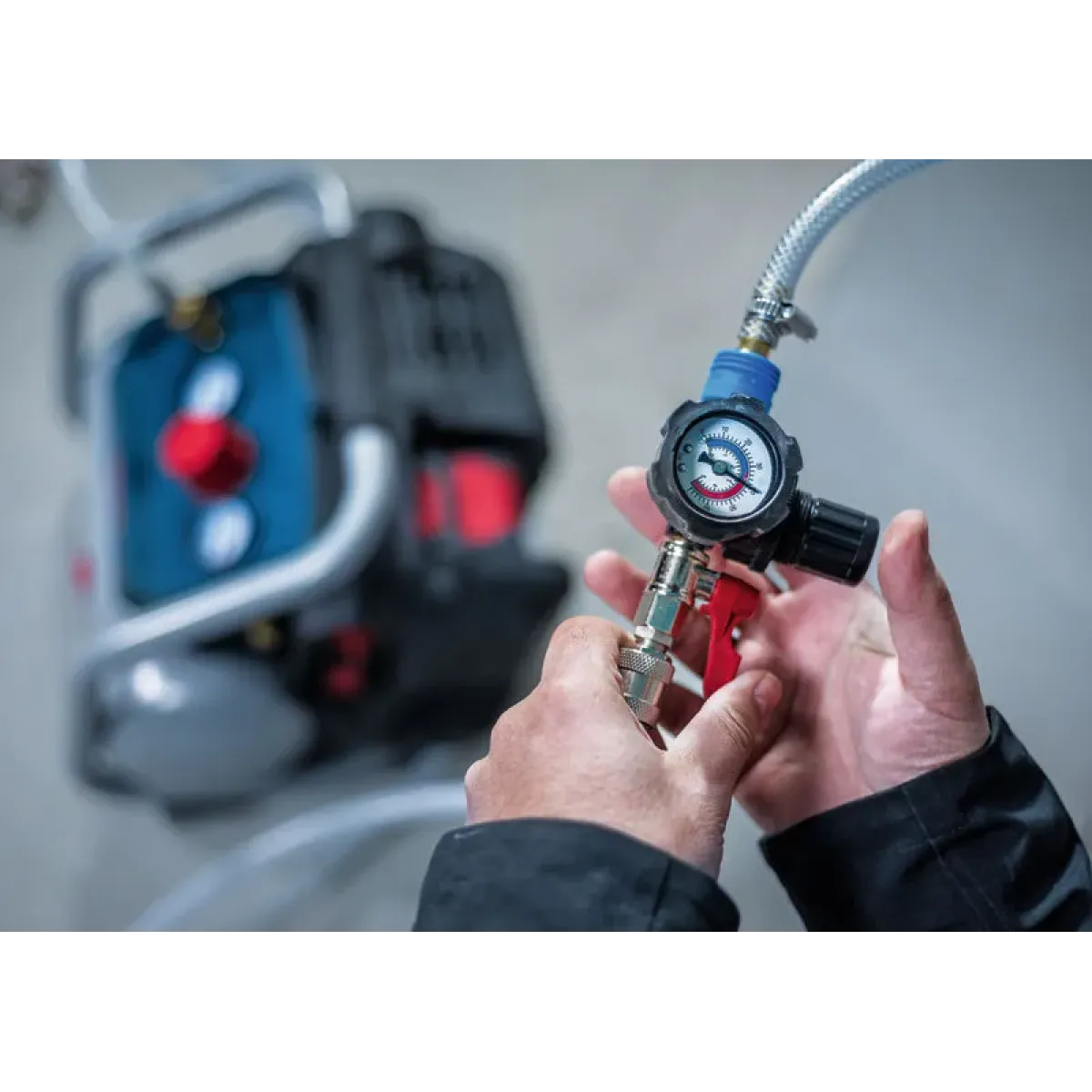 Акумулаторен компресор Bosch GKO18V-51, 0601492000