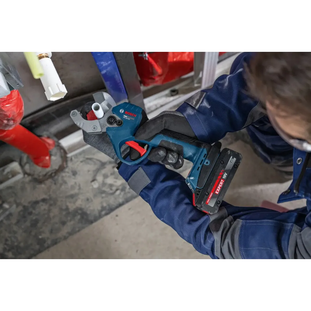 Акумулаторен тръборез Bosch GPC18V-32P Solo, до Ø32мм, в L-BOXX 06019S2001