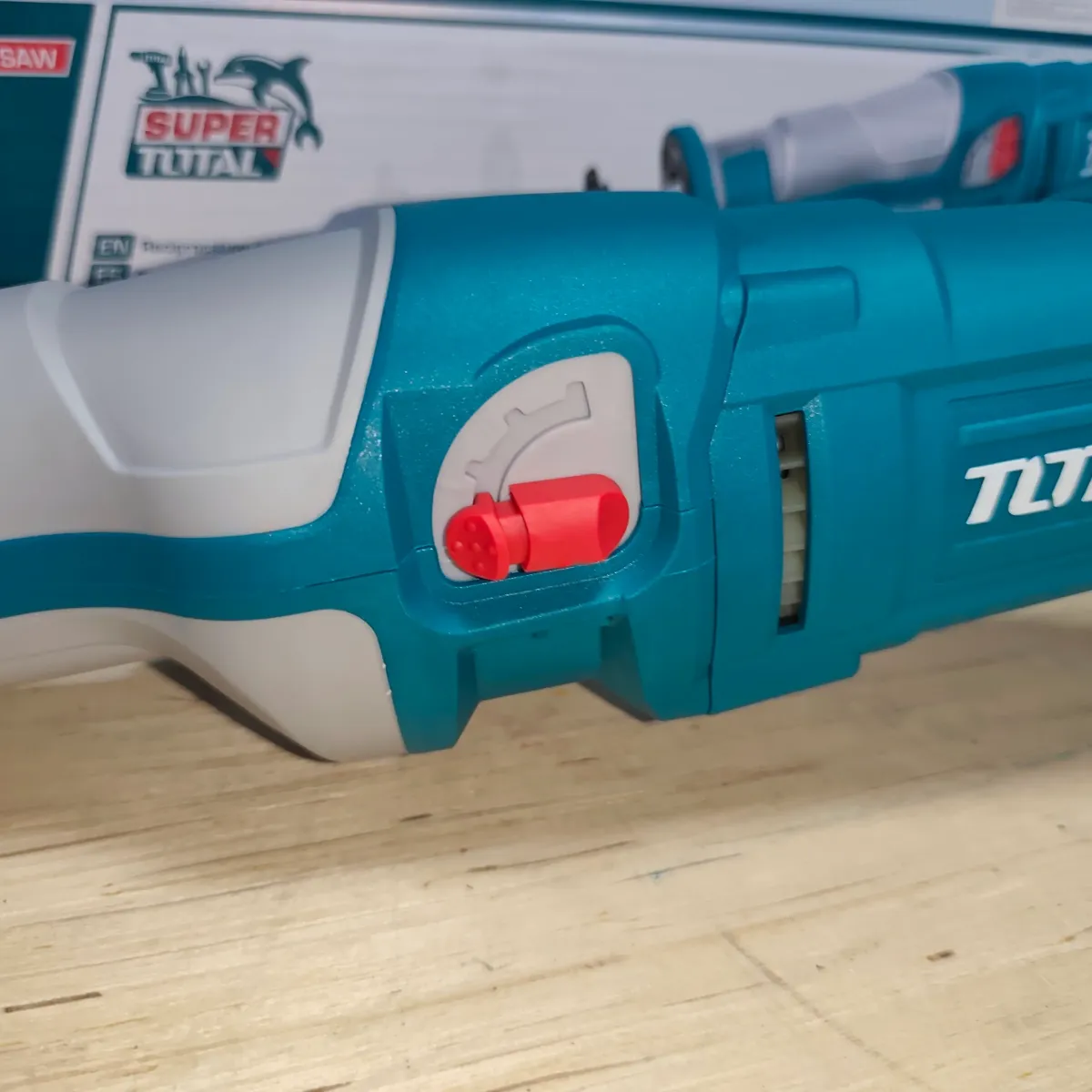 Саблен трион TOTAL INDUSTRIAL, 1200 W TS1001201