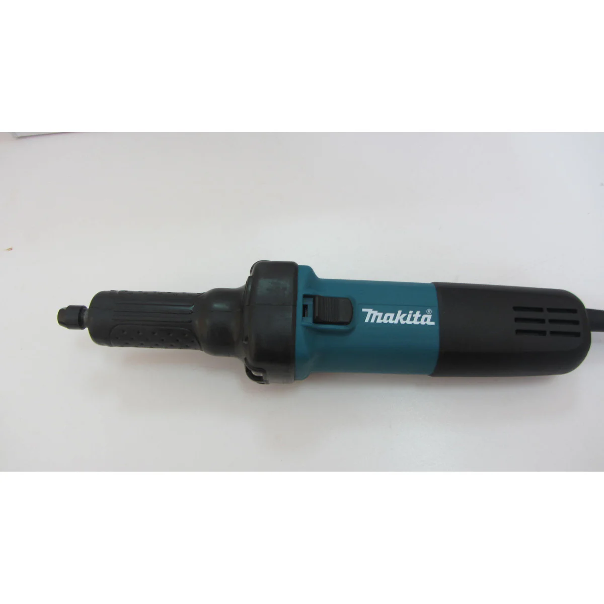 Прав Шлайф Makita GD0601 400W, 25000об., ф 6 мм GD0601 Прав Шлайф Makita GD0601 400W, 25000об., ф 6 мм GD0601