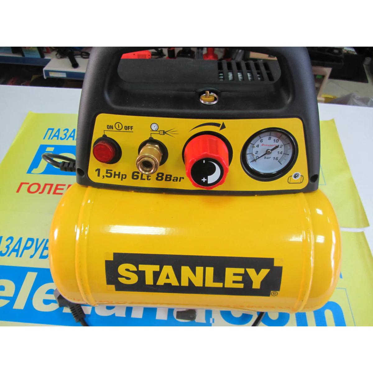 Компресор STANLEY, DN200/8/6 8bar/6л DN200 Компресор STANLEY, DN200/8/6 8bar/6л DN200