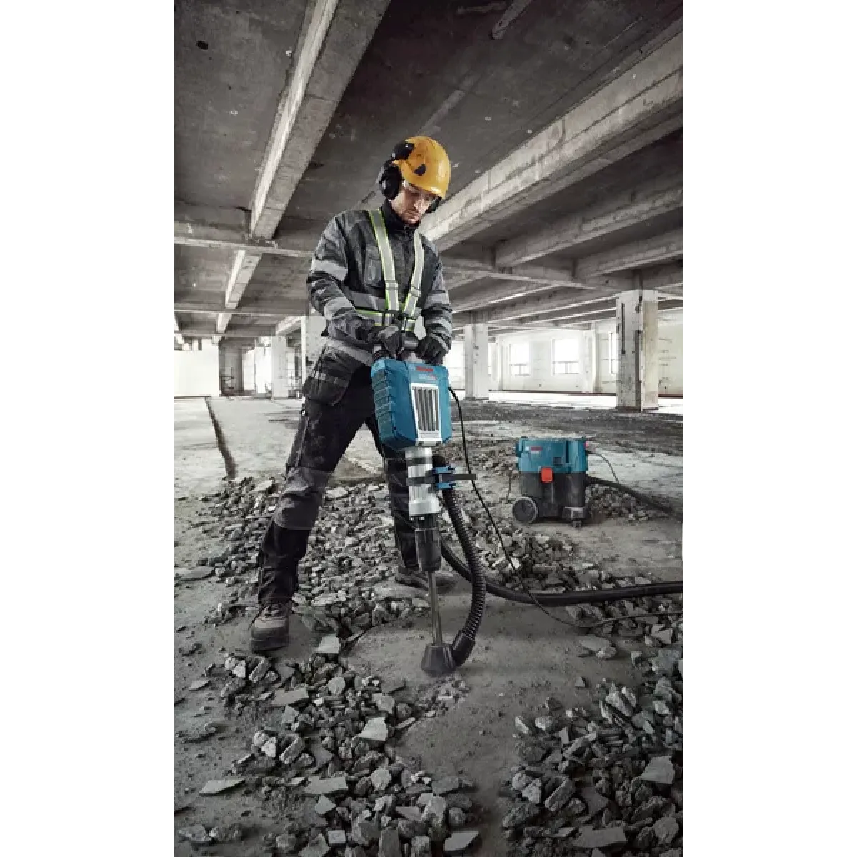 Къртач Bosch GSH 14 C, 230 V, 28 J, 1750 W, с куфар 0611344020