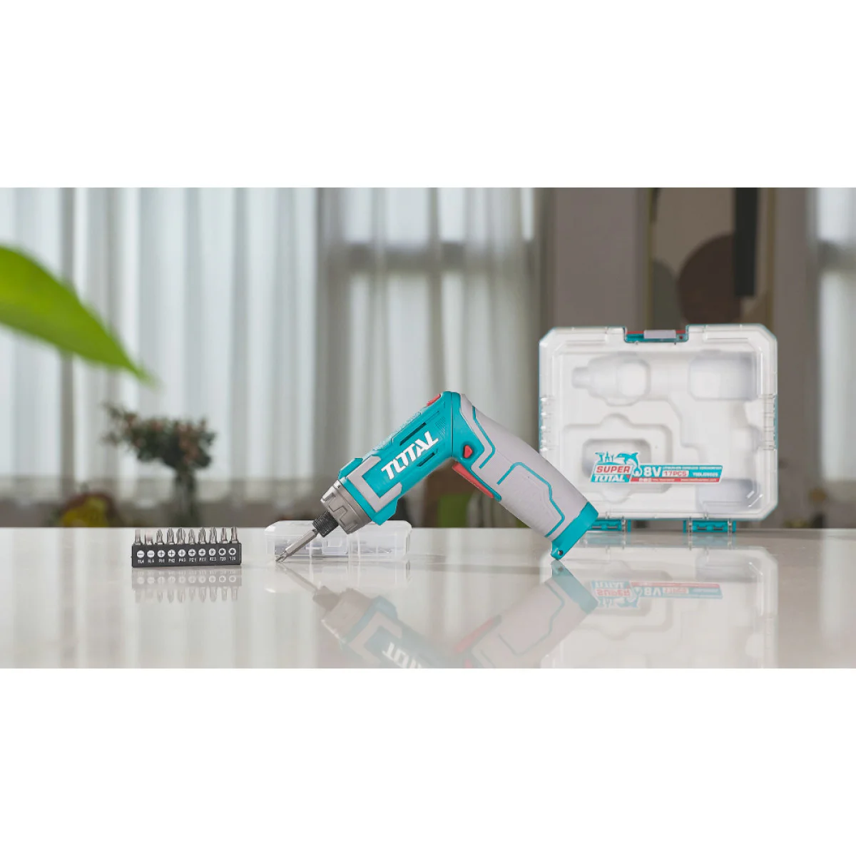 Акумулаторна отвертка TOTAL INDUSTRIALTSDLI08025, 1/4", 8 V, 6 Nm, кутия TSDLI08025