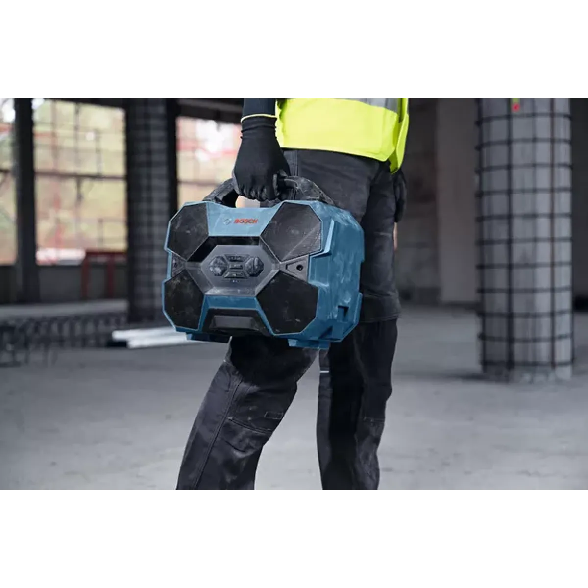 Акумулаторна Bluetooth тонколона BOSCH GPB 18V-6 C, 18 V, 12 V, без батерия и зарядно 06014A6000