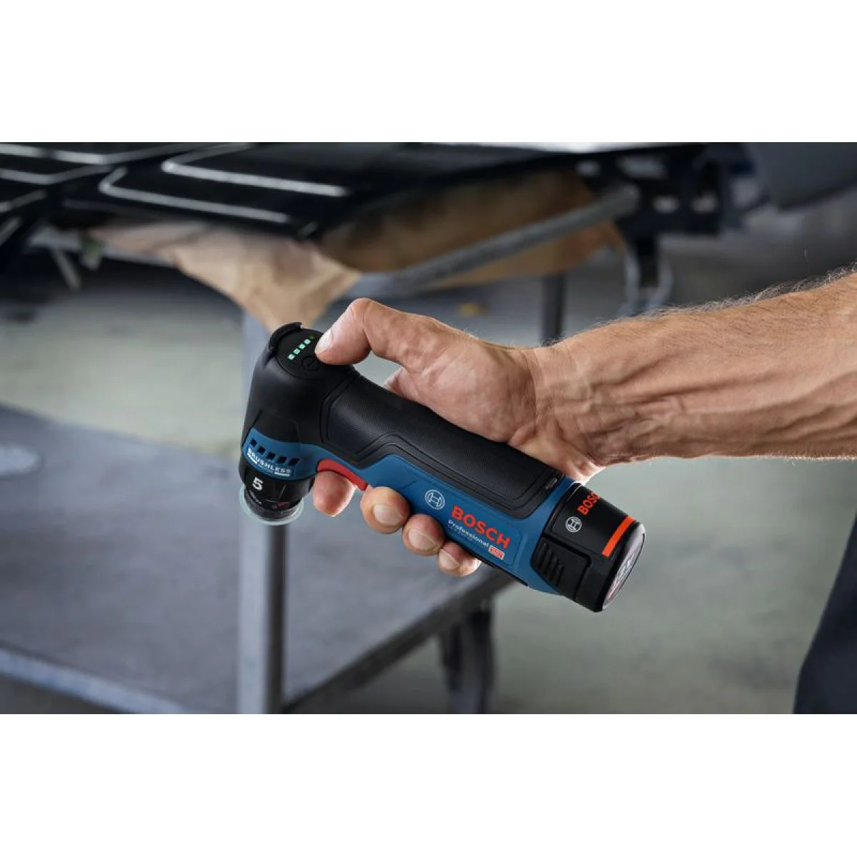 Акумулаторен ексцентършлайф Bosch GEX 12V-32, 12 V, 32 мм, без батерия и зарядно 06019L2000 Акумулаторен ексцентършлайф Bosch GEX 12V-32, 12 V, 32 мм, без батерия и зарядно 06019L2000